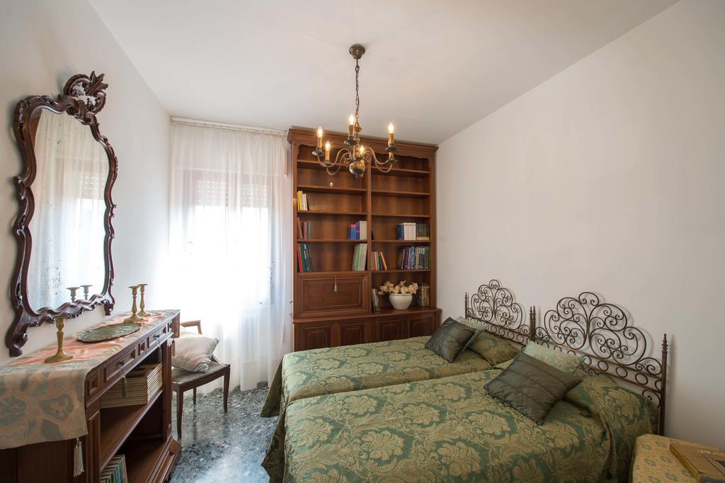 Savoia & Jolanda Apartments 2 Venecia Habitación foto